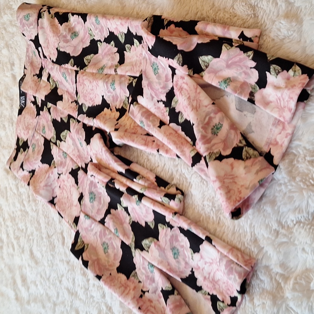 Zara Foral Pants Size XS - Picture 2 of 9